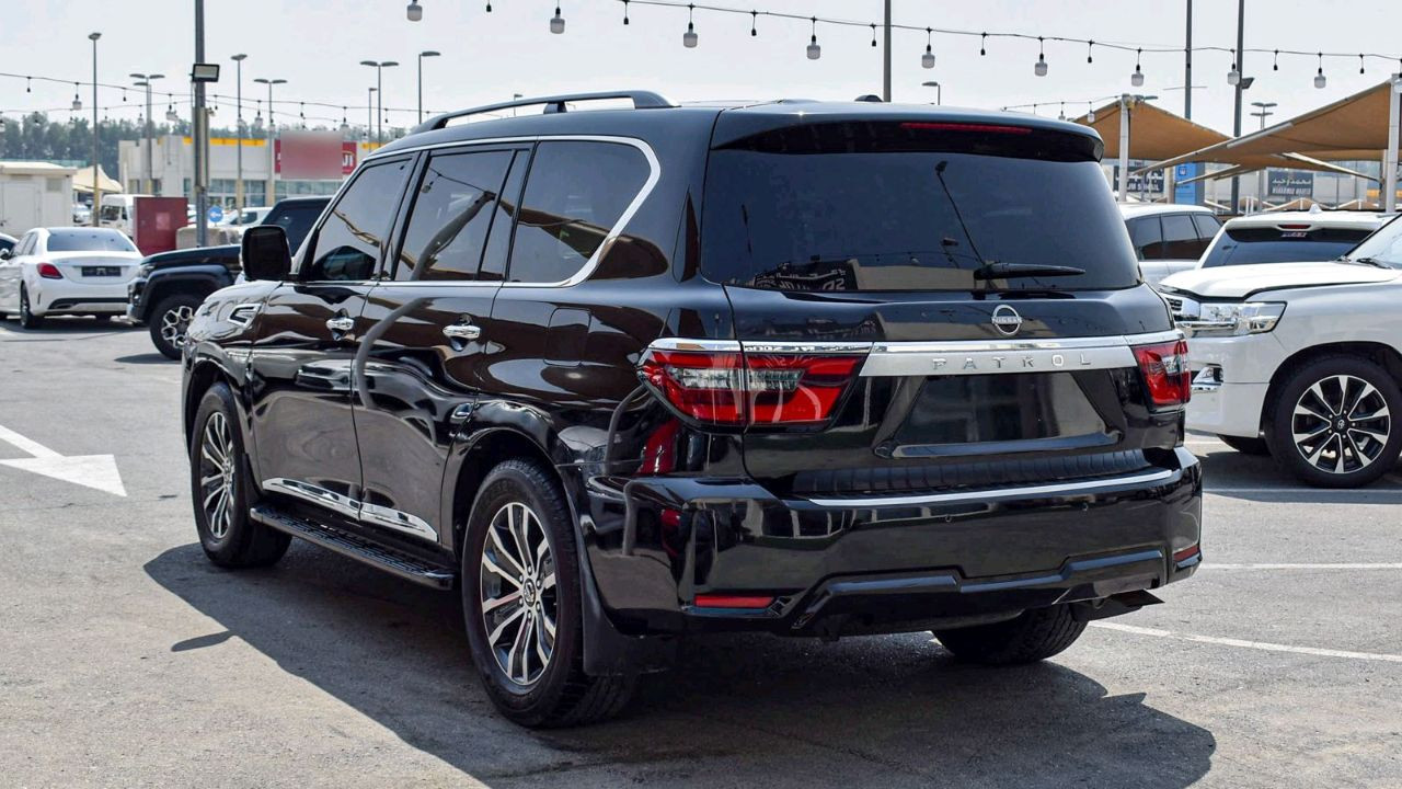 Nissan Armada - Image 11
