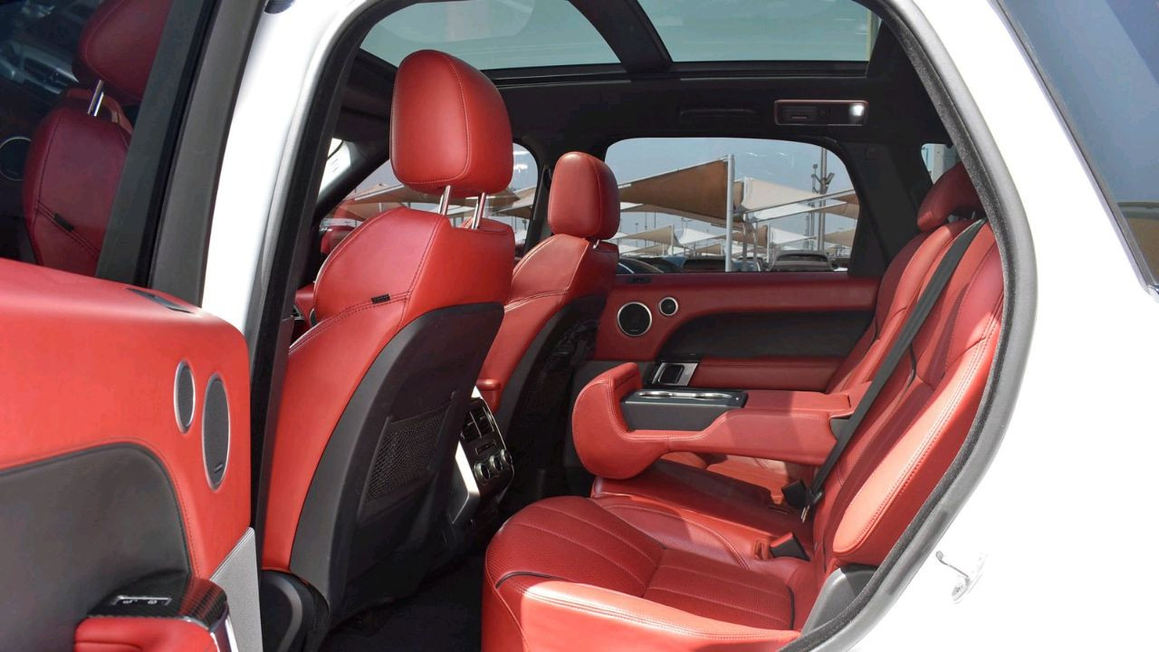 Range Rover Sport - Image 9