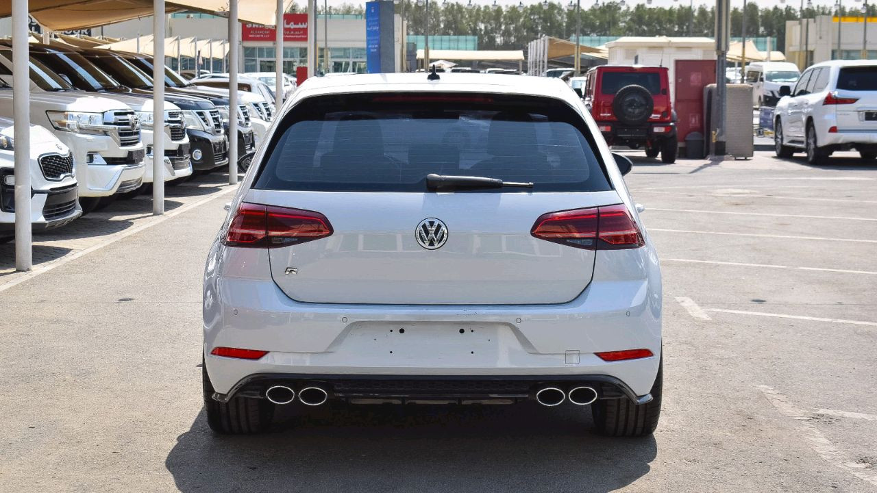 Volkswagen Golf R - Image 3