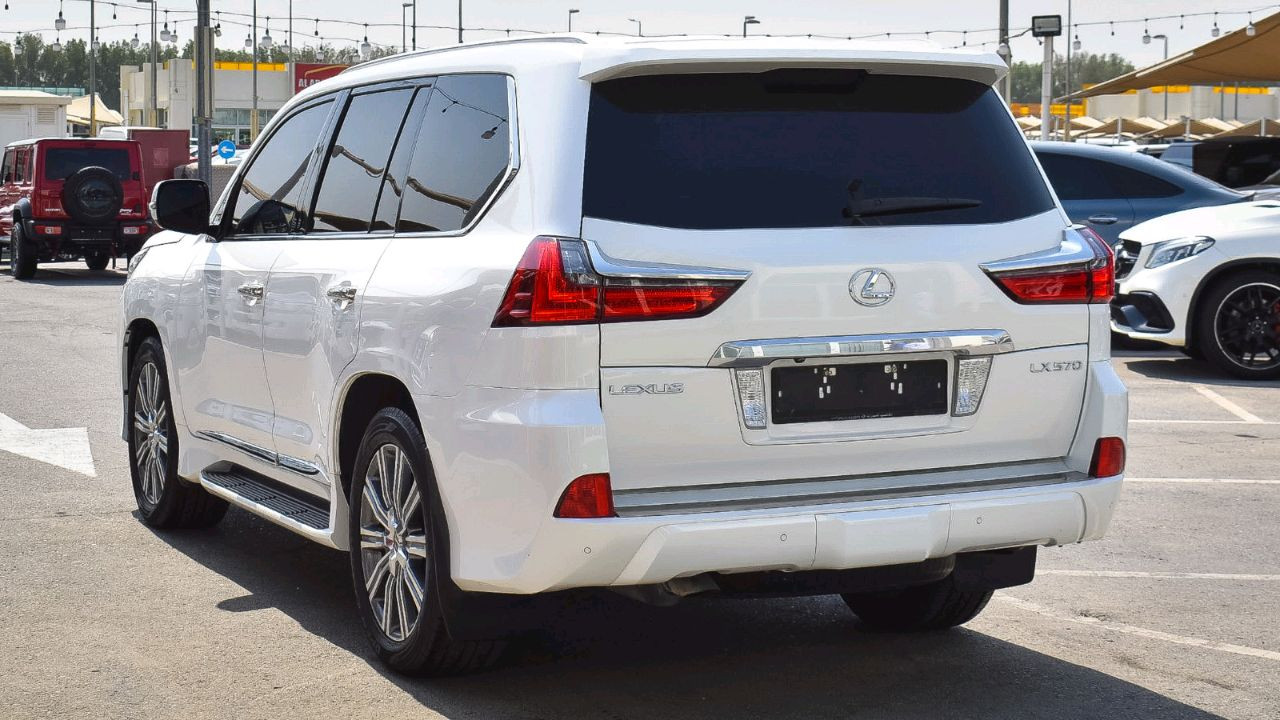Lexus LX-Series - Image 10