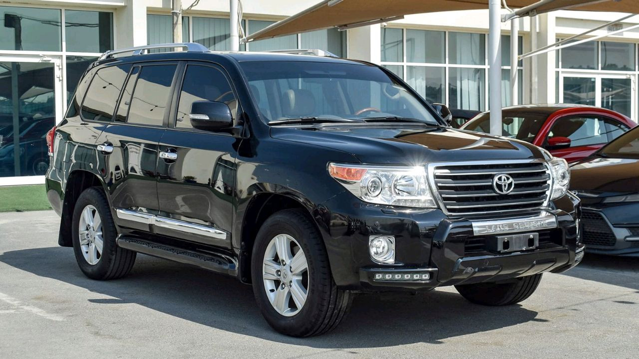 Toyota Land Cruiser - Image 13