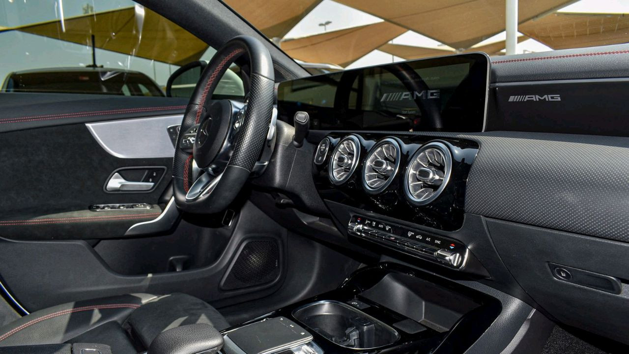 Mercedes Benz CLA - Image 9