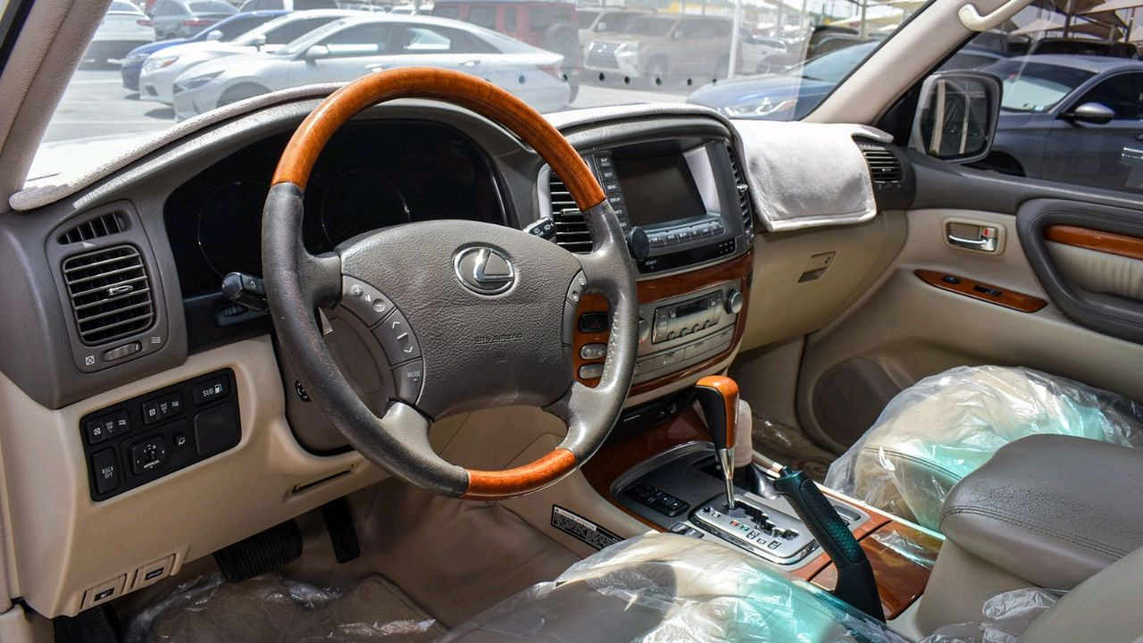 Lexus LX-Series - Image 12