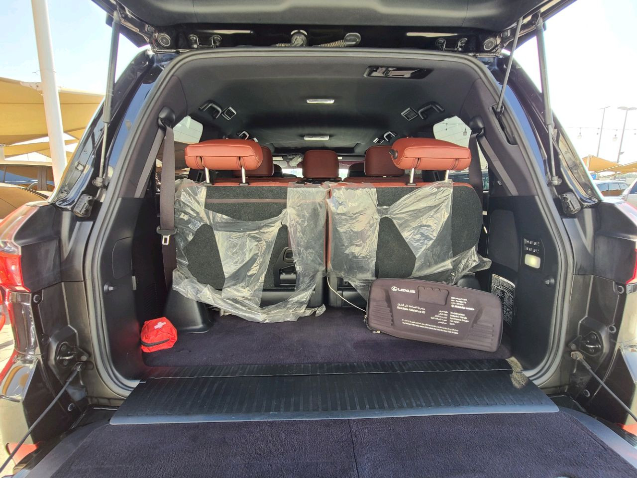 Lexus LX-Series - Image 7