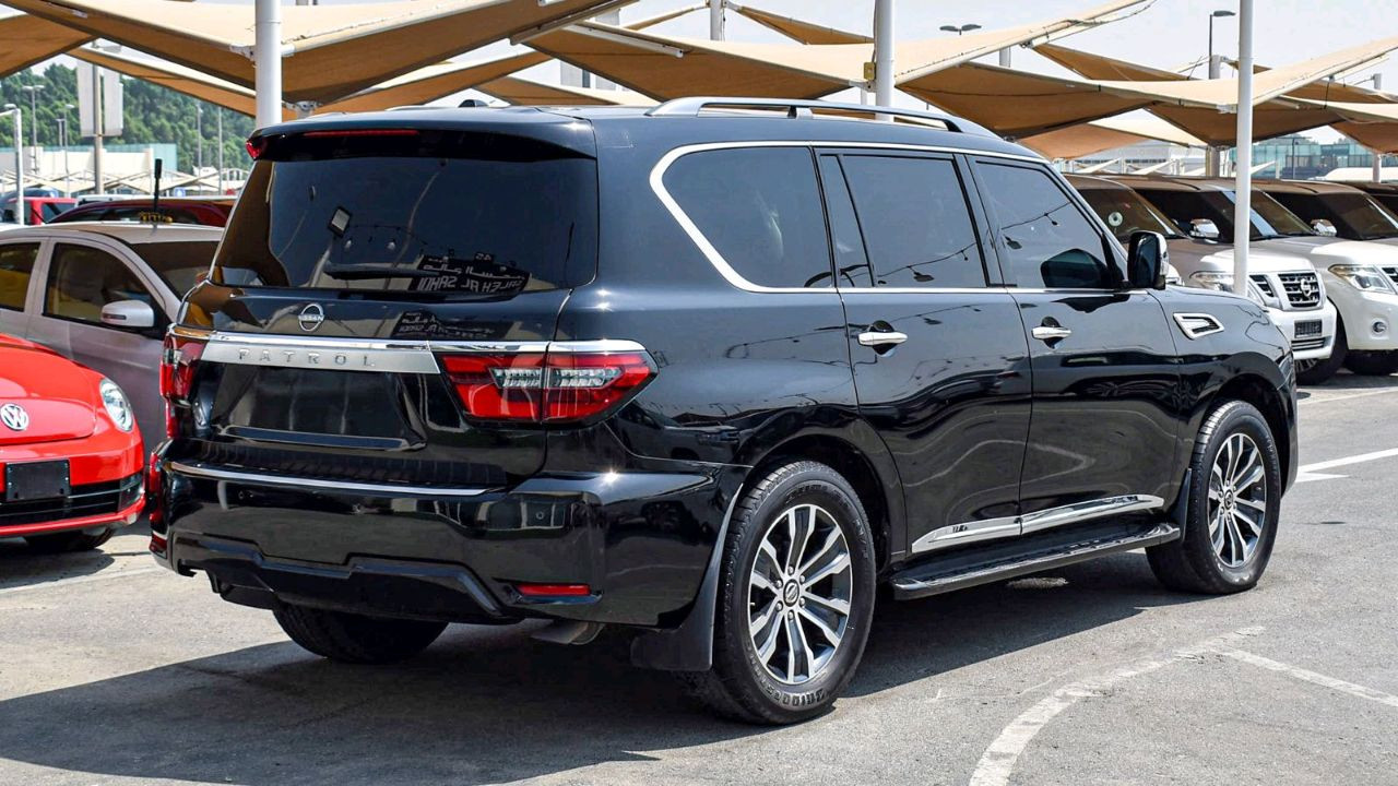 Nissan Armada - Image 7