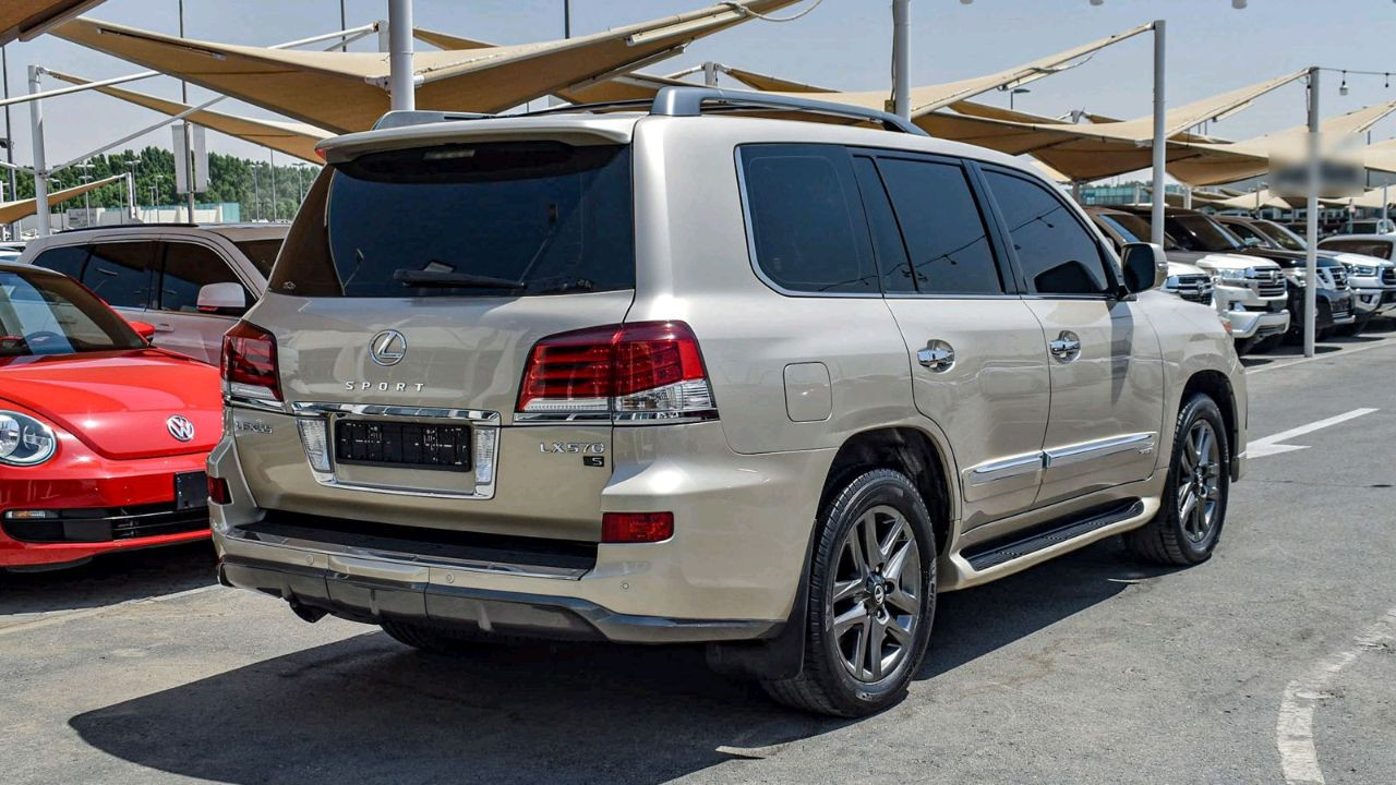 Lexus LX-Series - Image 7