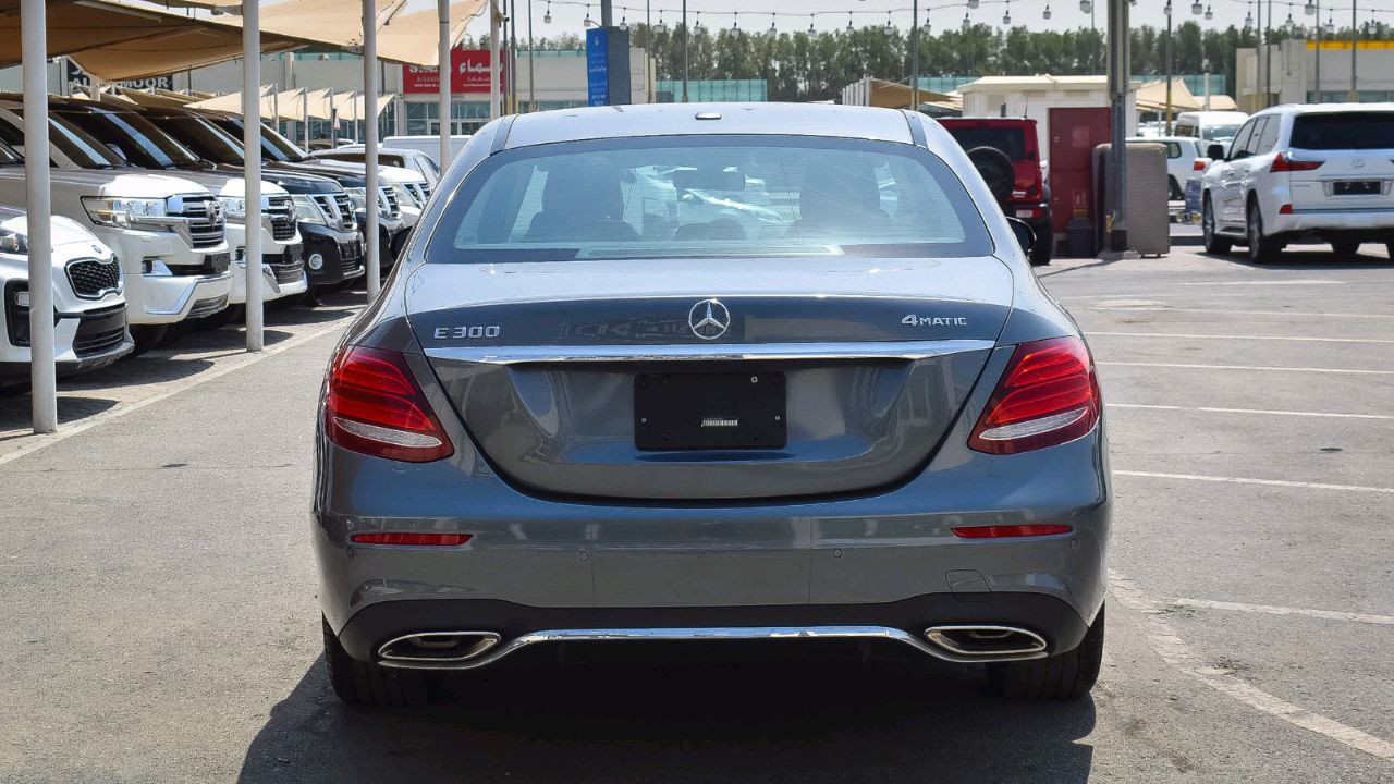 Mercedes Benz E-Class - Image 5