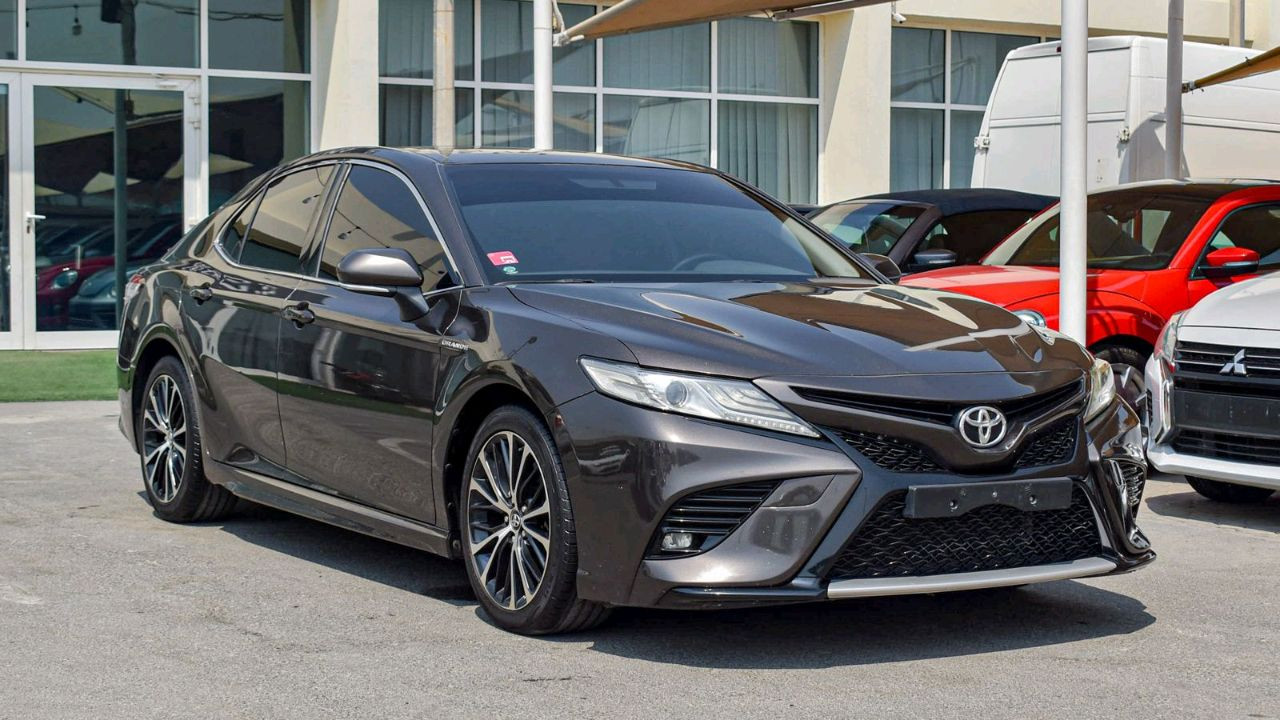 Toyota Camry - Image 4