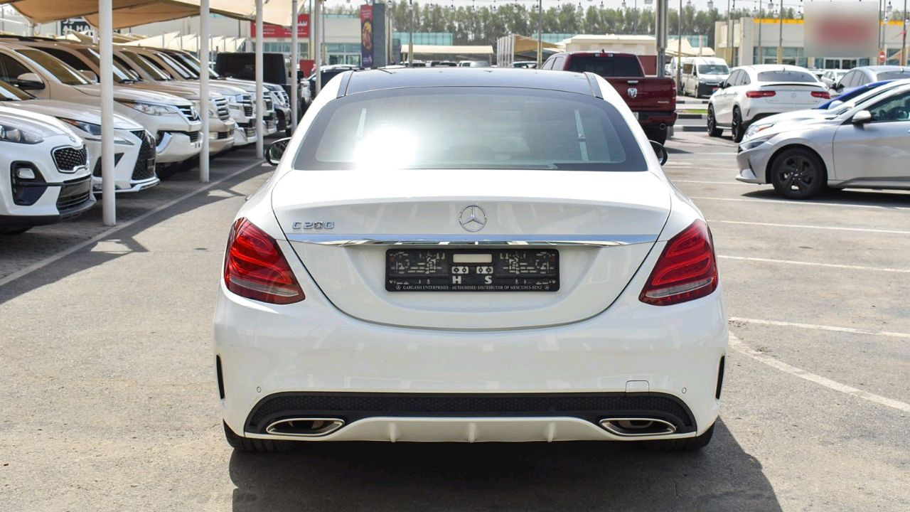 Mercedes Benz C-Class - Image 10