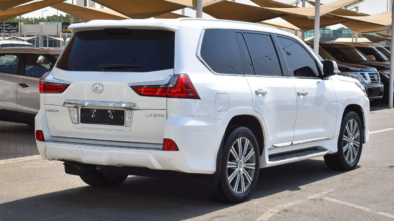 Lexus LX-Series - Image 11