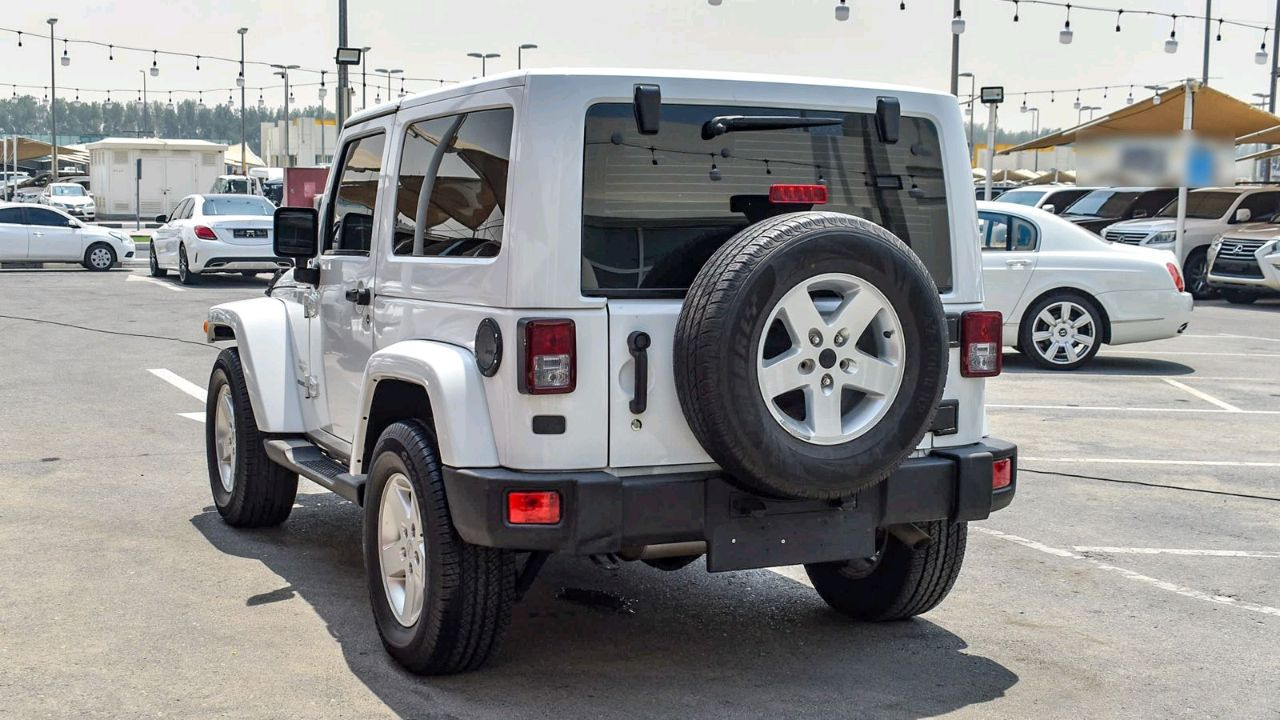 Jeep Wrangler - Image 12