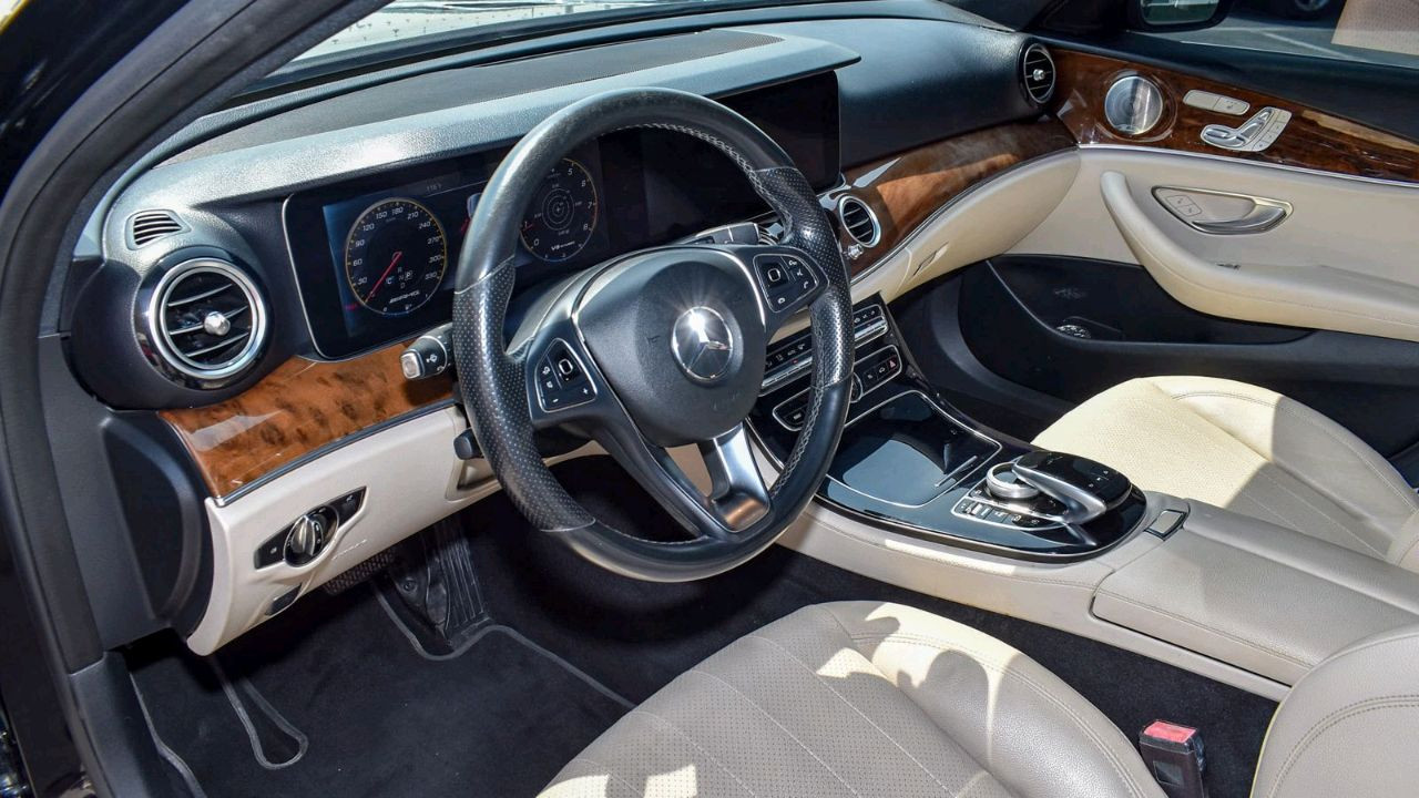 Mercedes Benz E-Class - Image 10