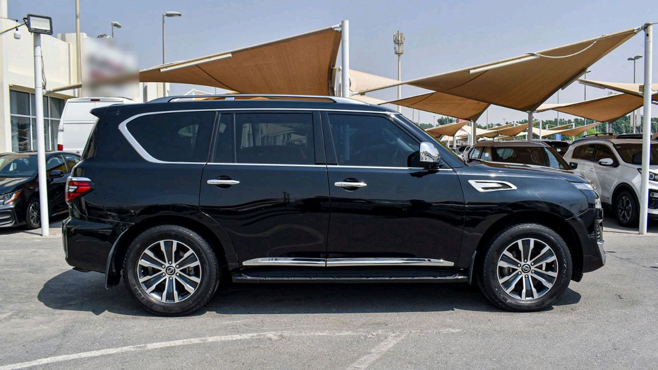 Nissan Armada - Image 4