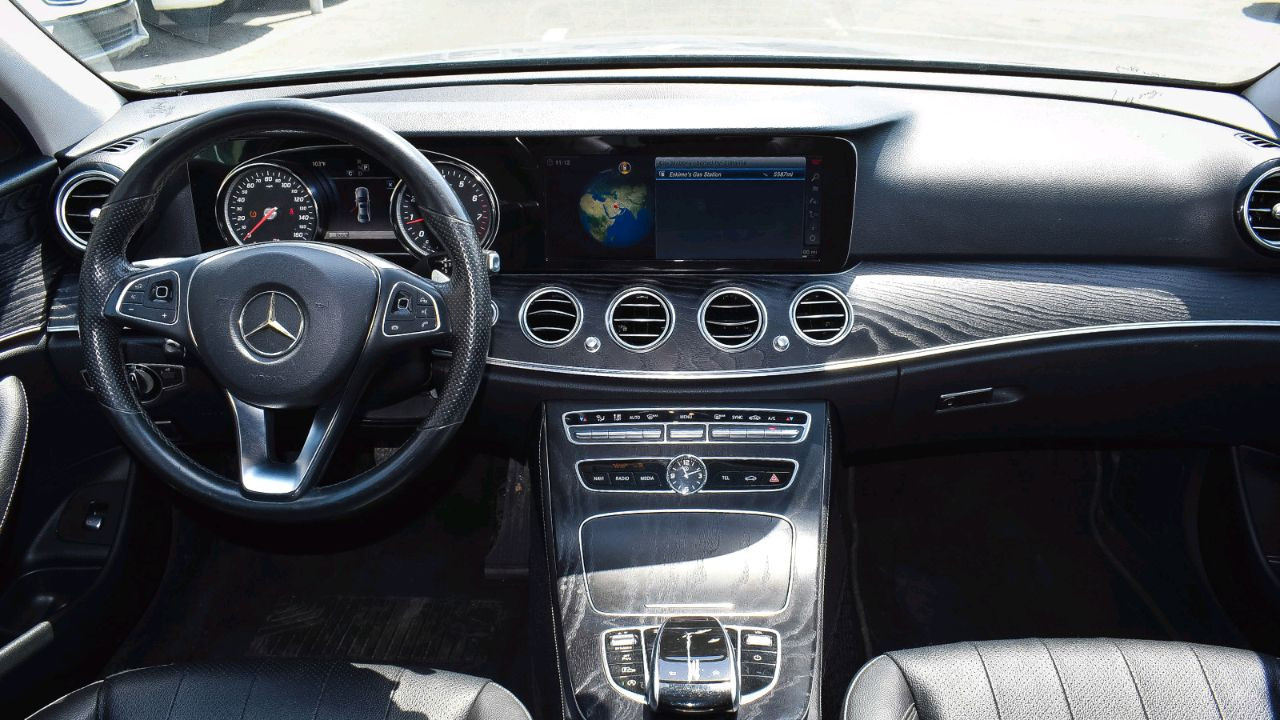 Mercedes Benz E-Class - Image 4