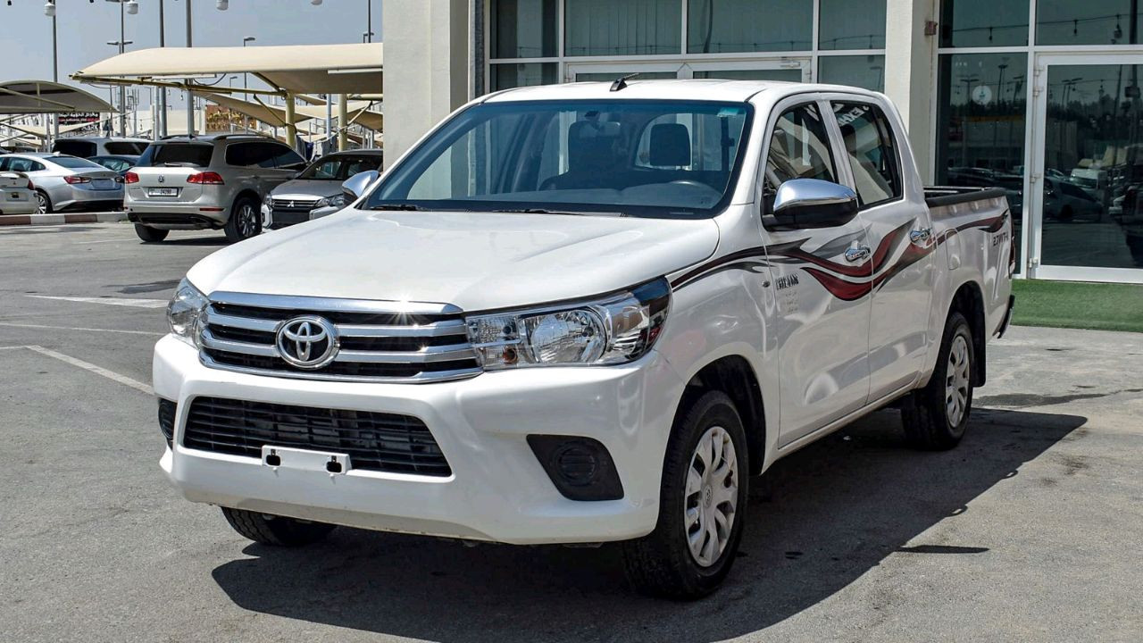 Toyota Hilux - Image 2