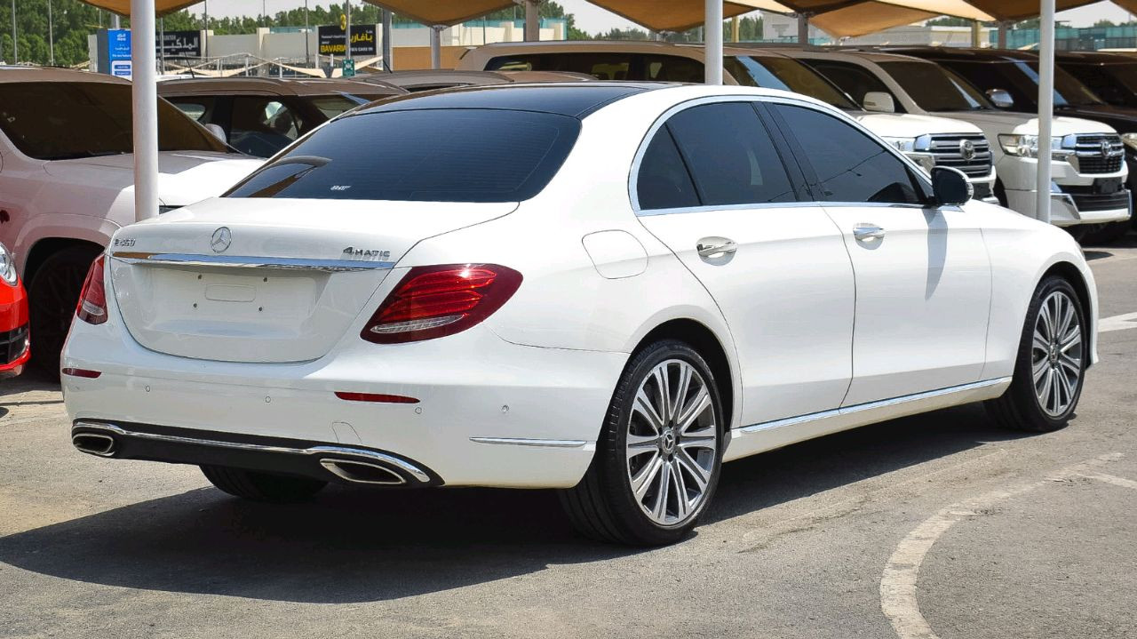 Mercedes Benz E-Class - Image 11