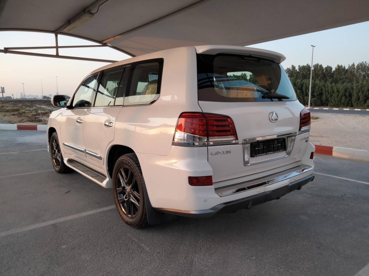 Lexus LX-Series - Image 3