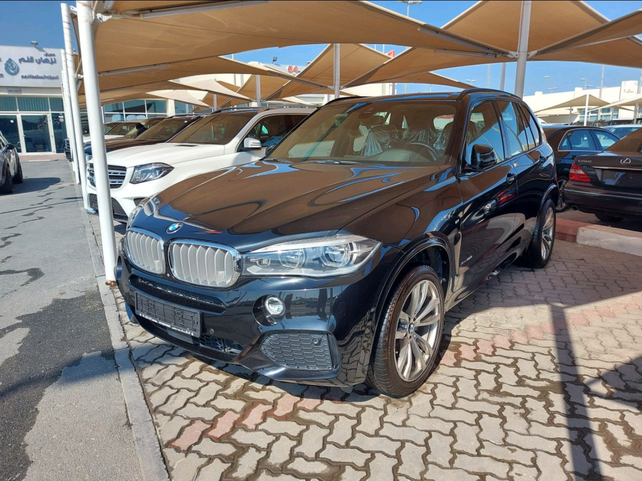 BMW X5 - Image 2