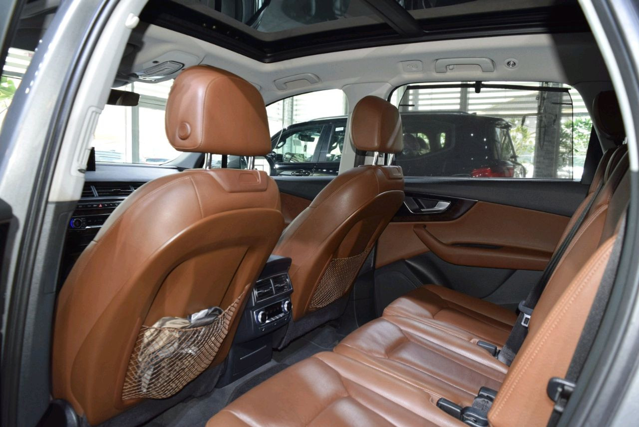Audi Q7 - Image 5