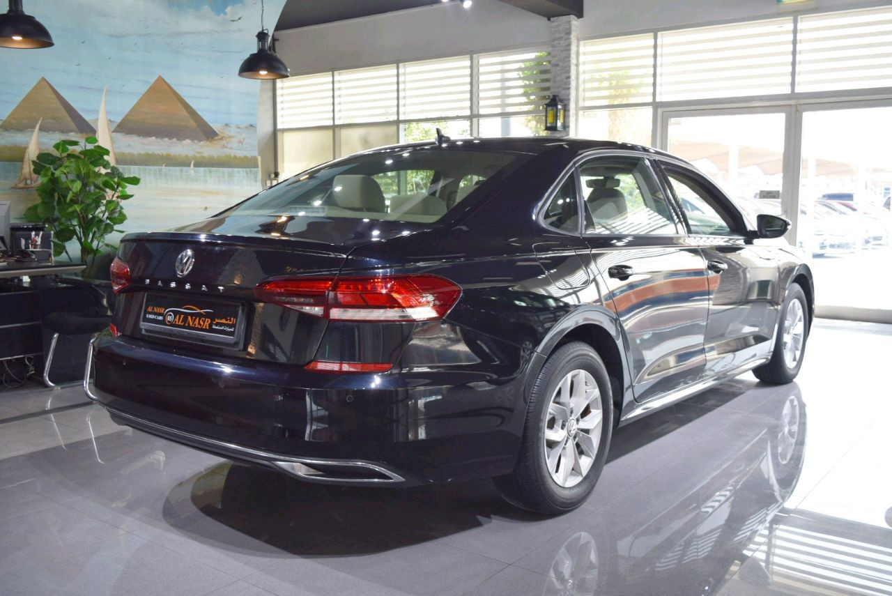 Volkswagen Passat - Image 7