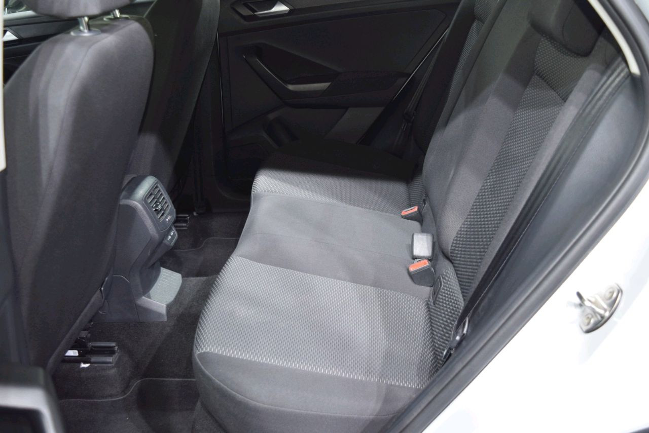 Volkswagen T-ROC - Image 6