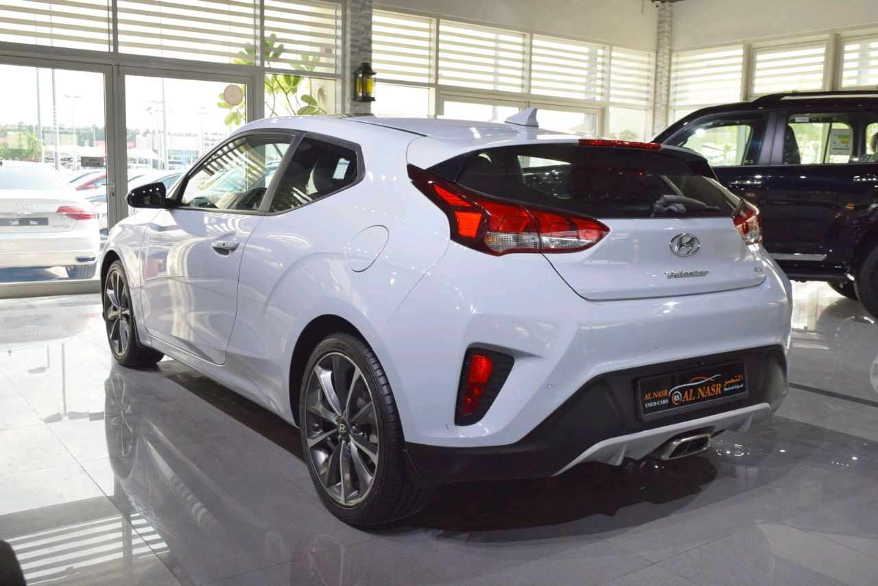 Hyundai Veloster - Image 4