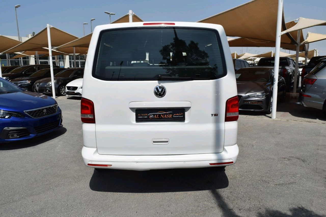 Volkswagen Multivan - Image 4