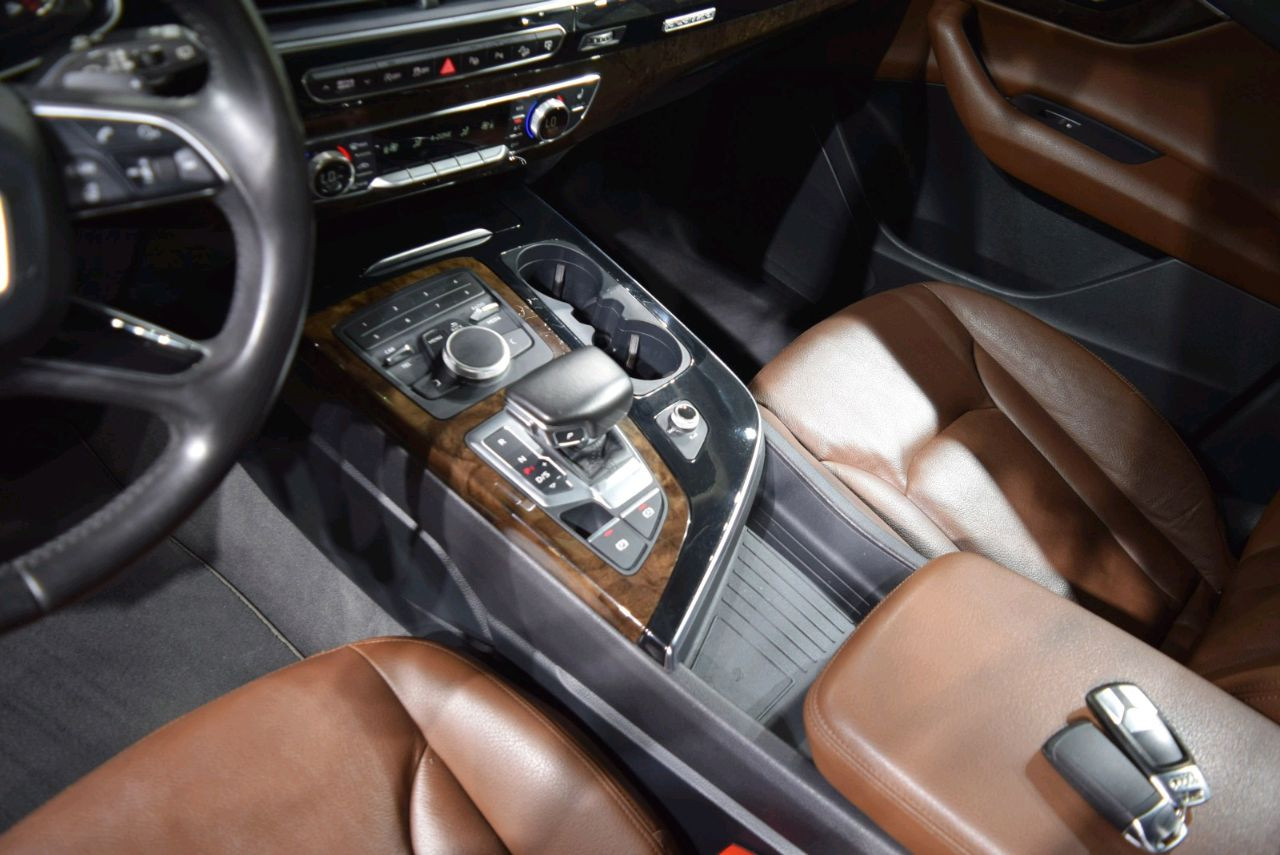 Audi Q7 - Image 3