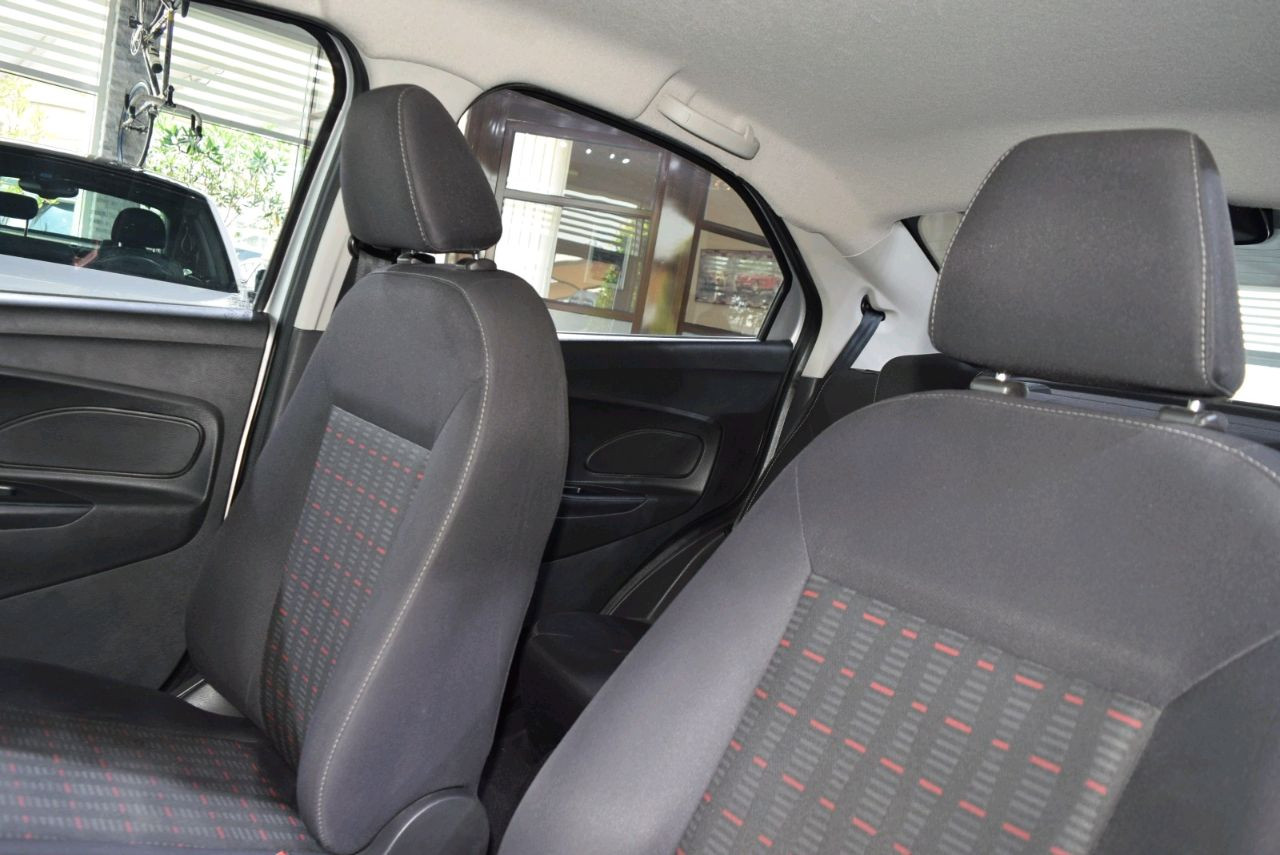 Ford Figo - Image 5