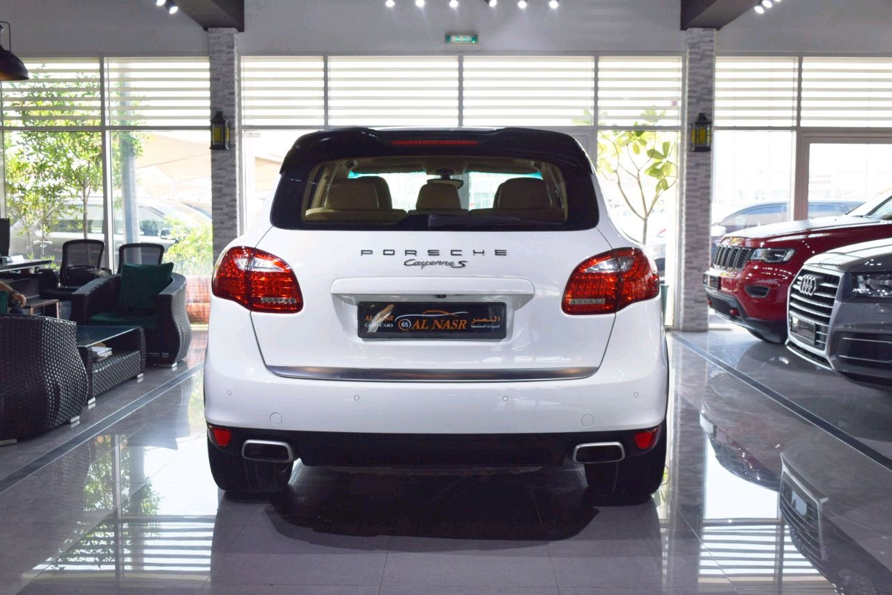 Porsche Cayenne - Image 9