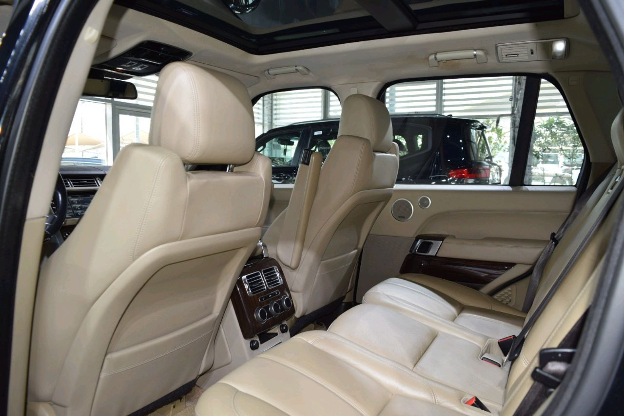 Range Rover Vogue - Image 11