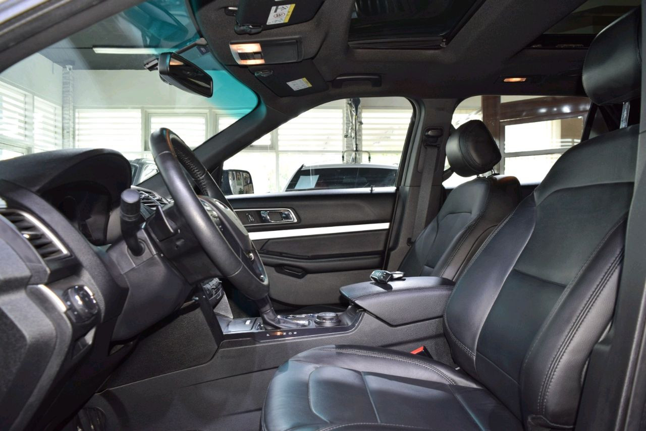 Ford Explorer - Image 7