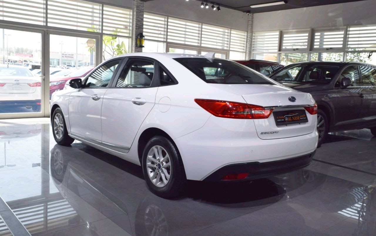 Ford Escort - Image 15