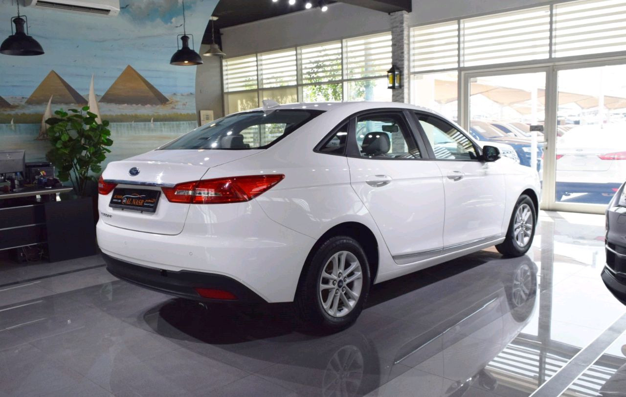 Ford Escort - Image 9