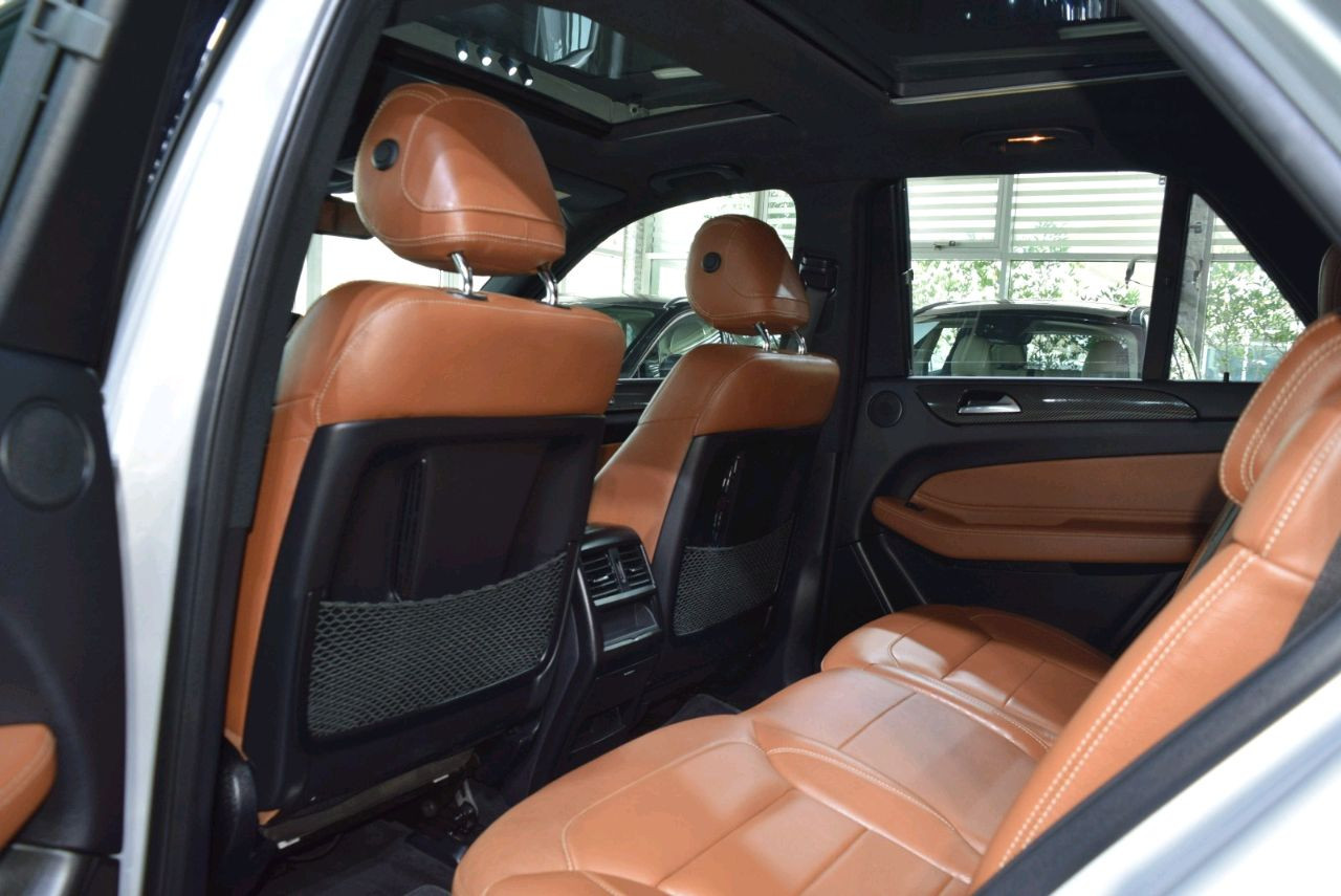 Mercedes Benz GLE SUV - Image 16