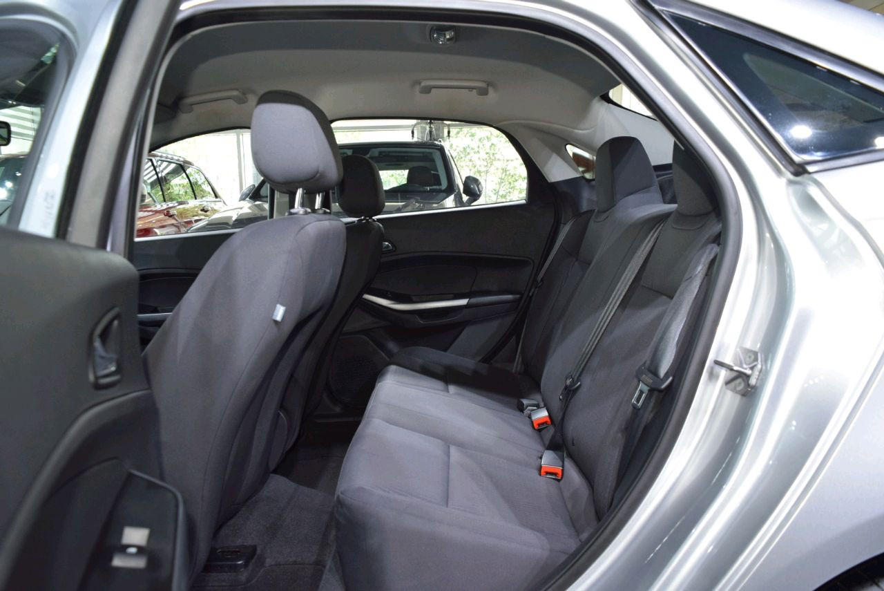 Ford Escort - Image 2