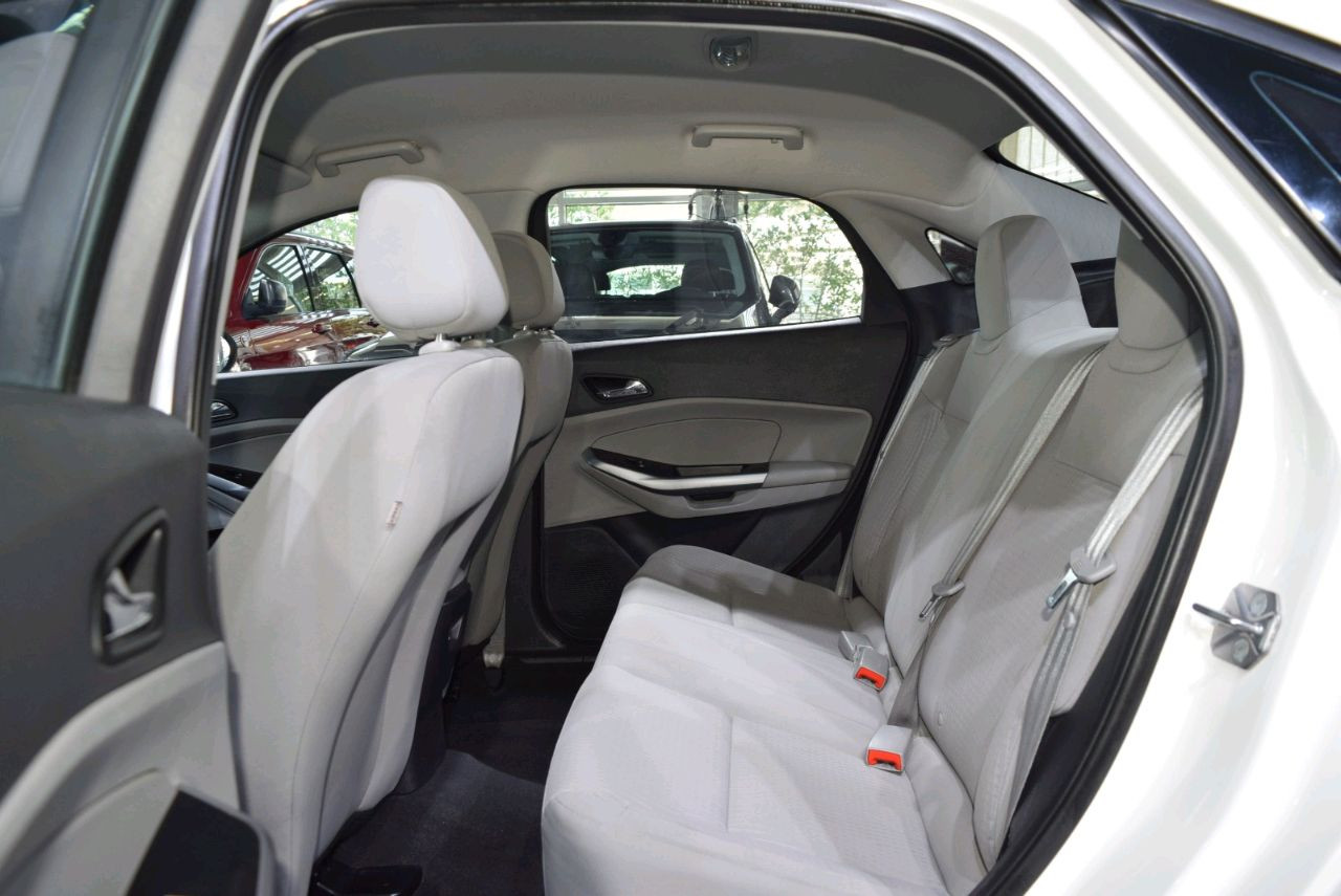 Ford Escort - Image 5
