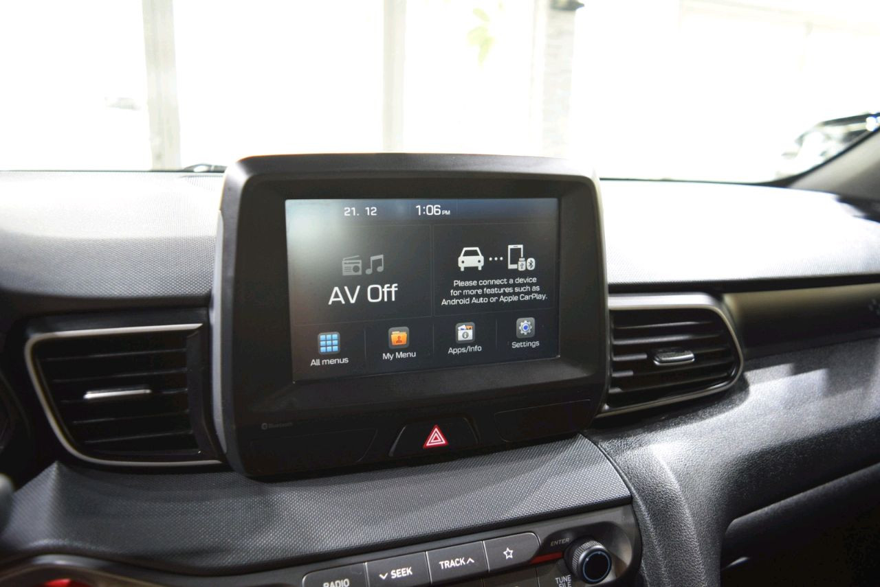 Hyundai Veloster - Image 8