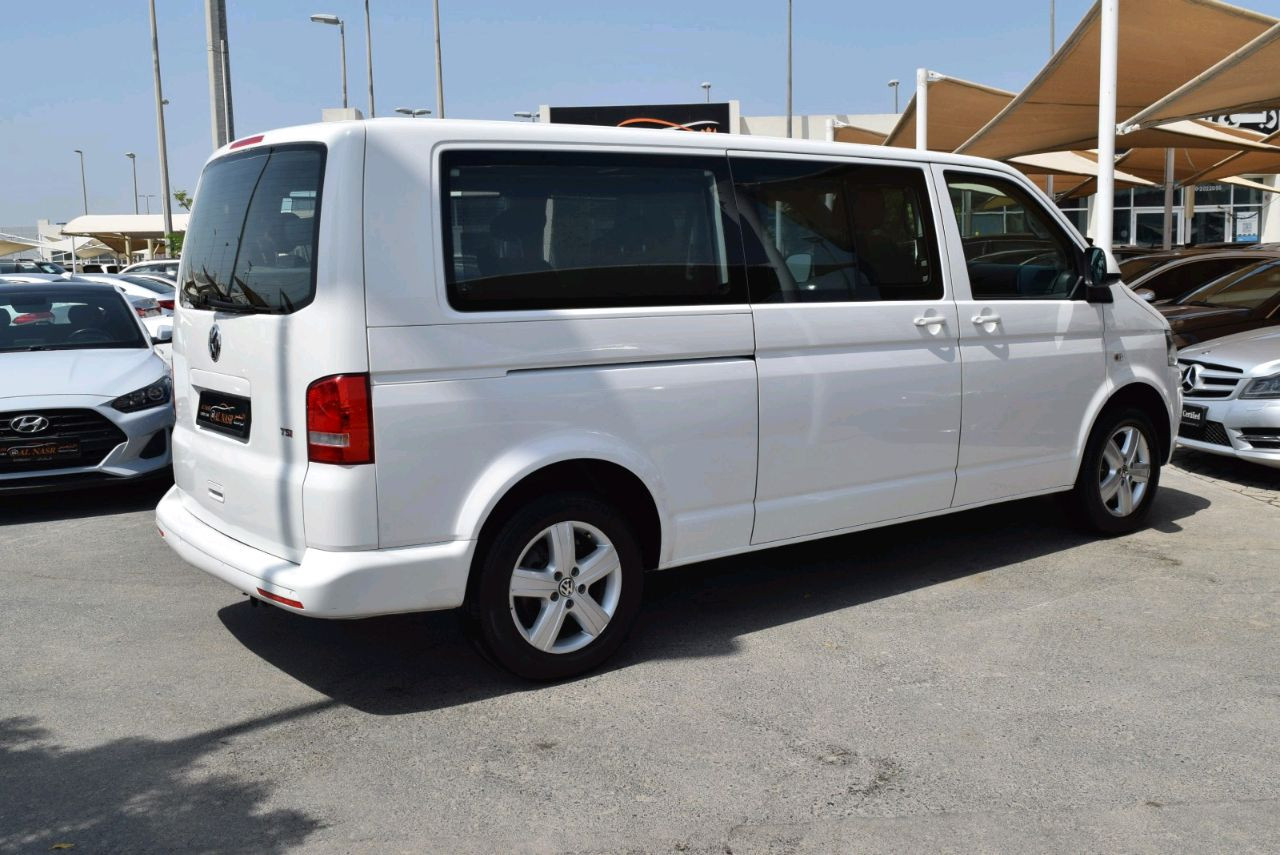 Volkswagen Multivan - Image 6