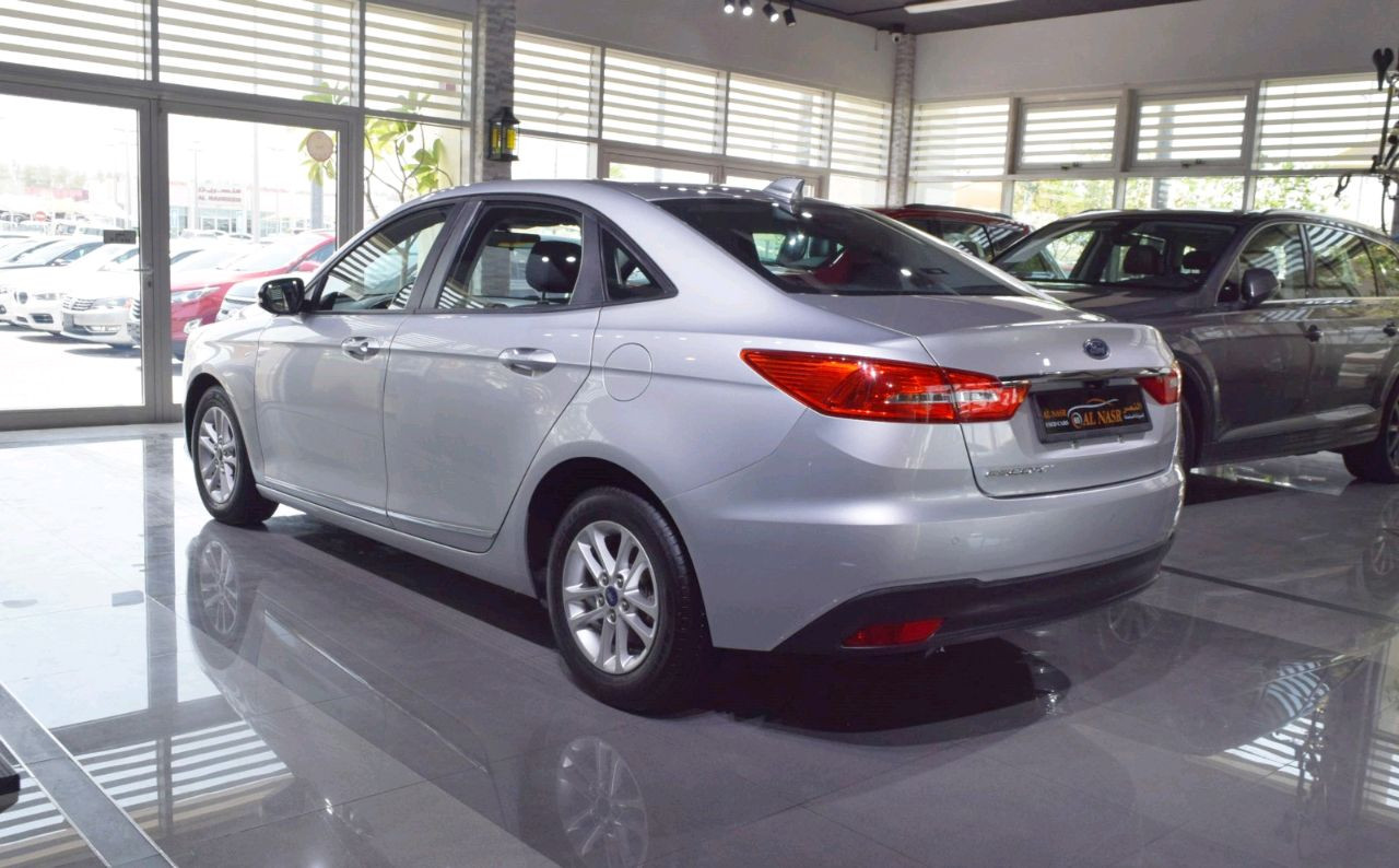Ford Escort - Image 5
