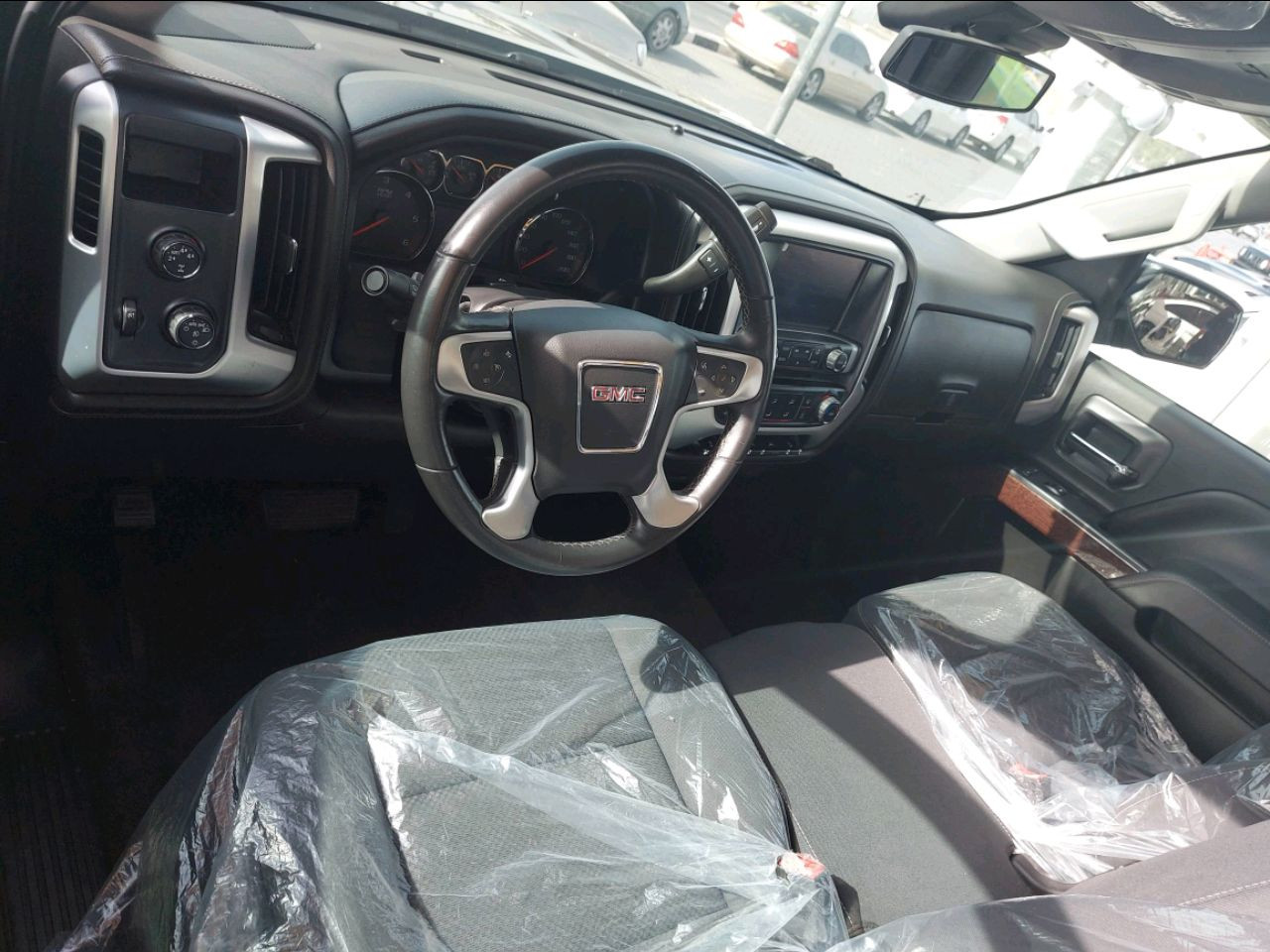 GMC Sierra - Image 2