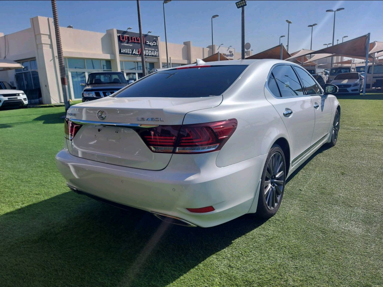 Lexus LS-Series - Image 3