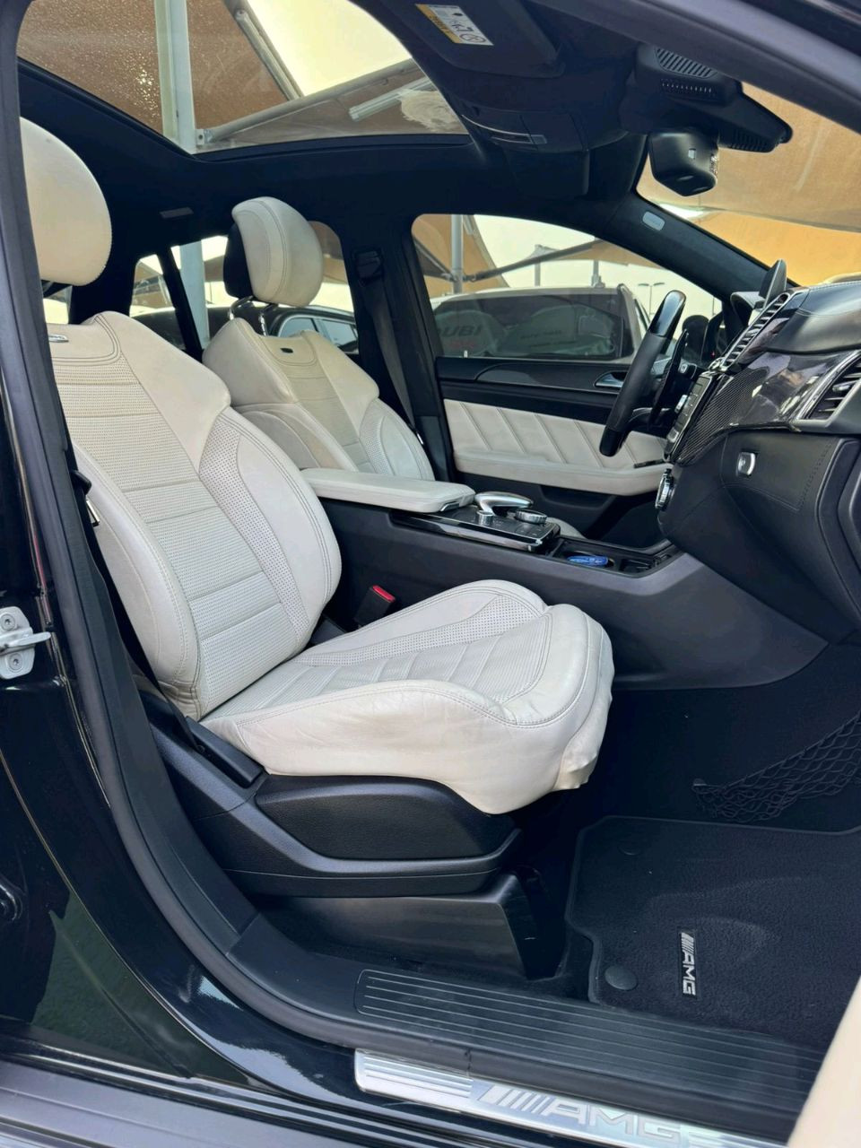 Mercedes Benz GLE SUV - Image 5