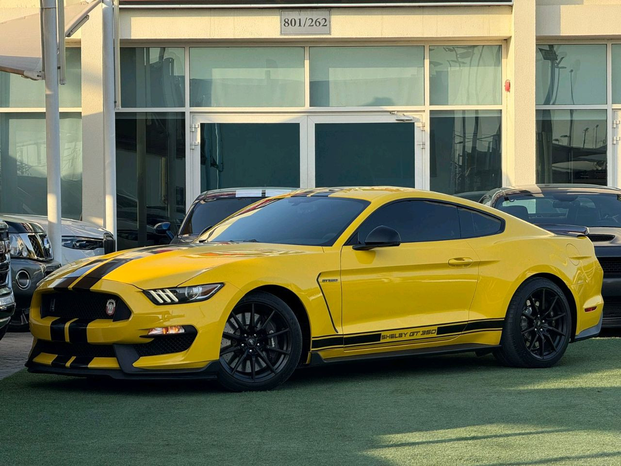 Ford Mustang - Image 18