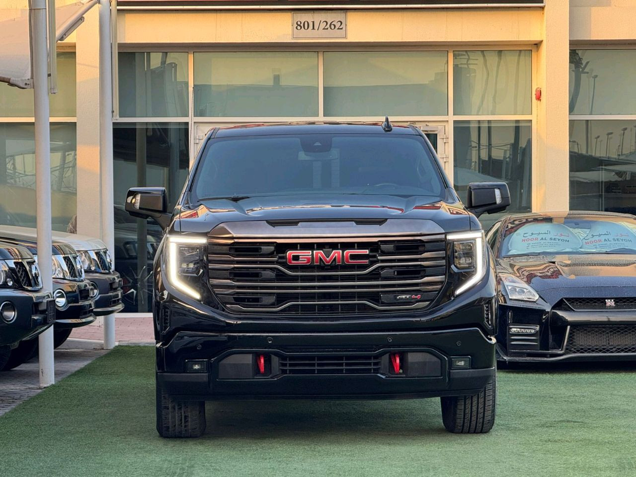 GMC Sierra - Image 13