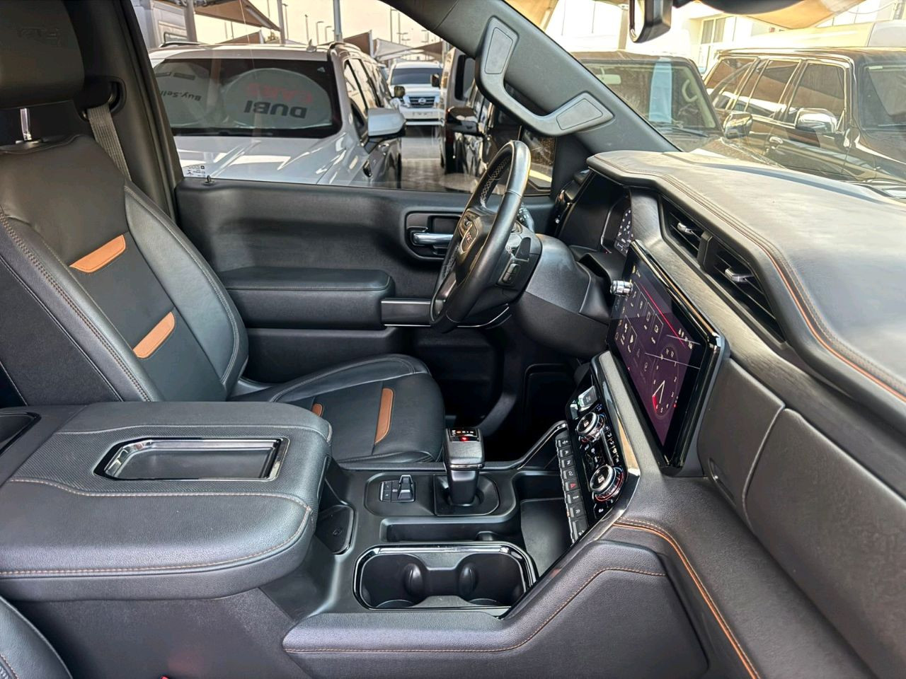 GMC Sierra - Image 2