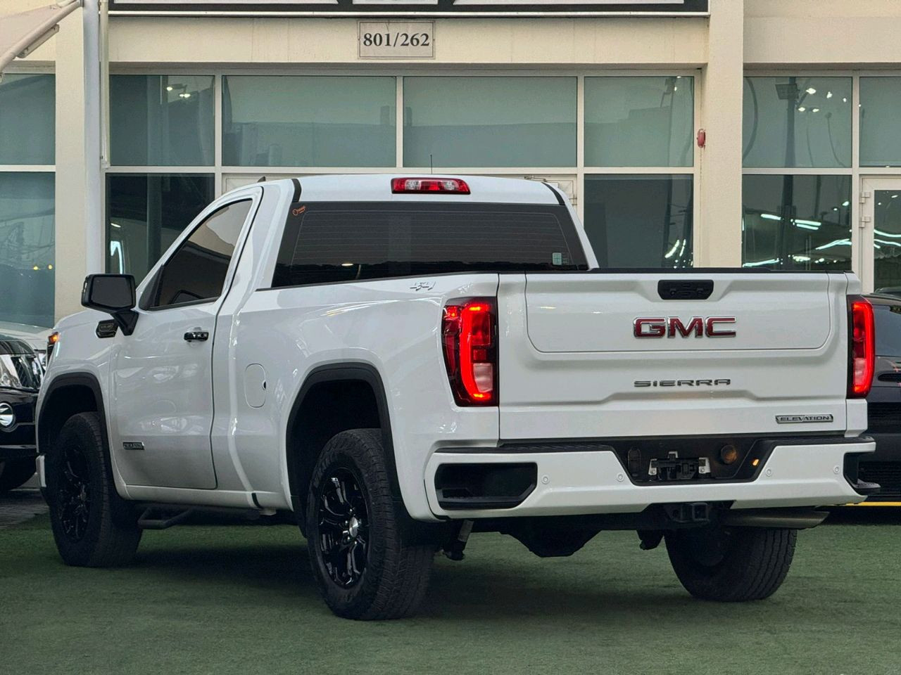 GMC Sierra - Image 4