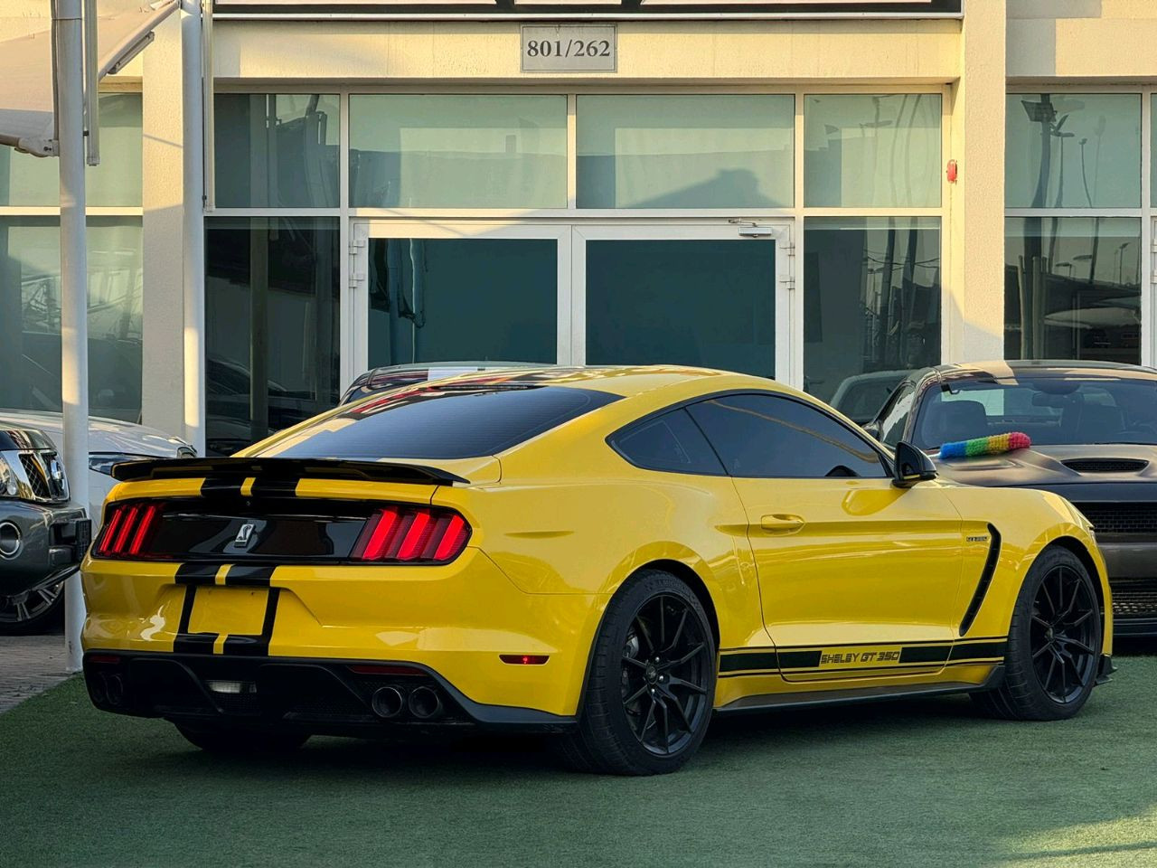 Ford Mustang - Image 17