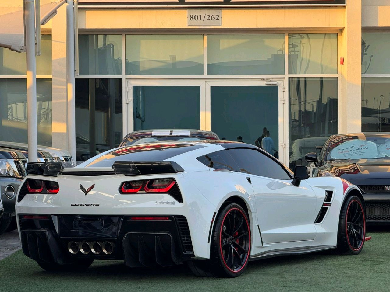 Chevrolet Corvette - Image 14