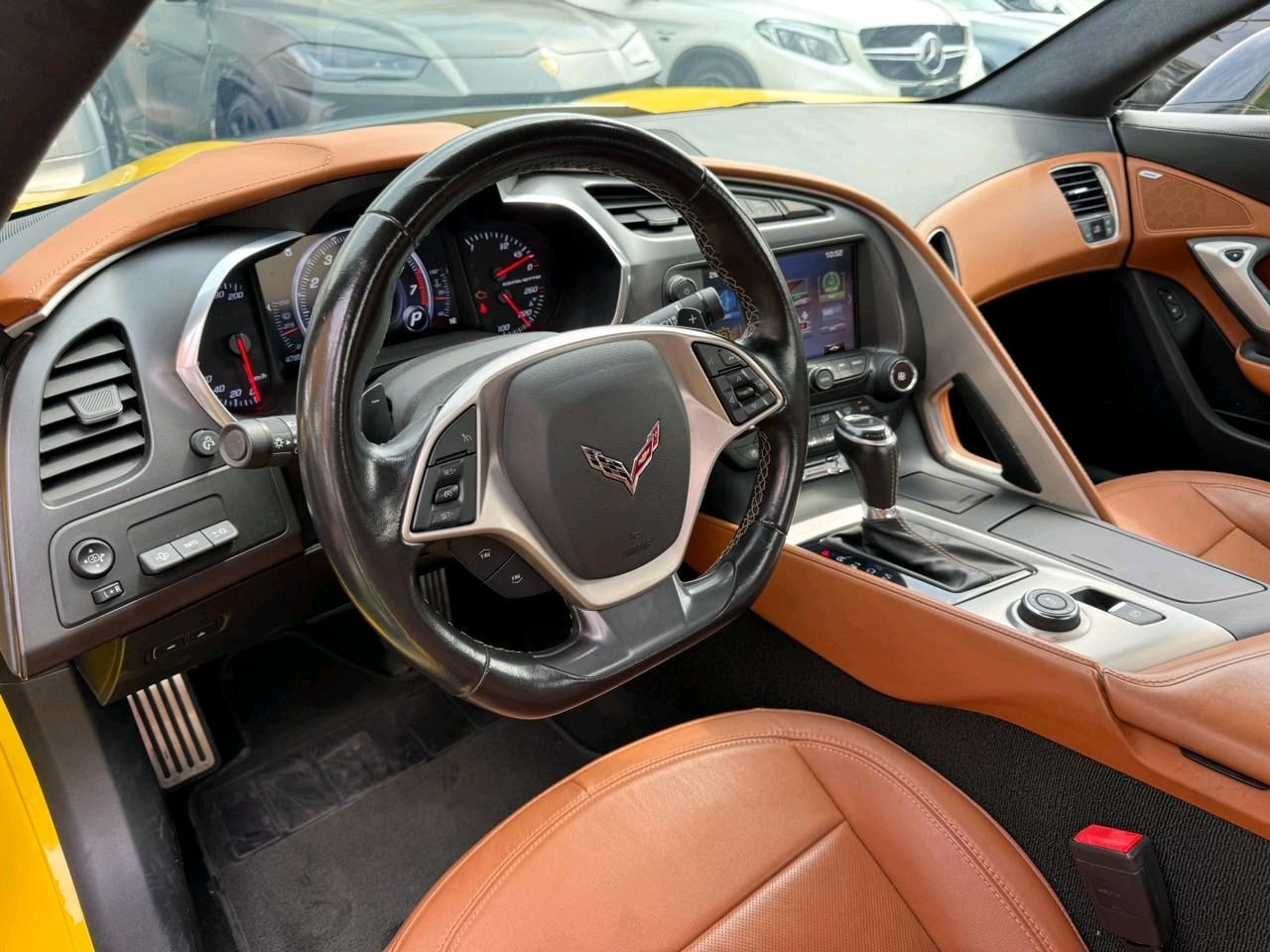 Chevrolet Corvette - Image 12